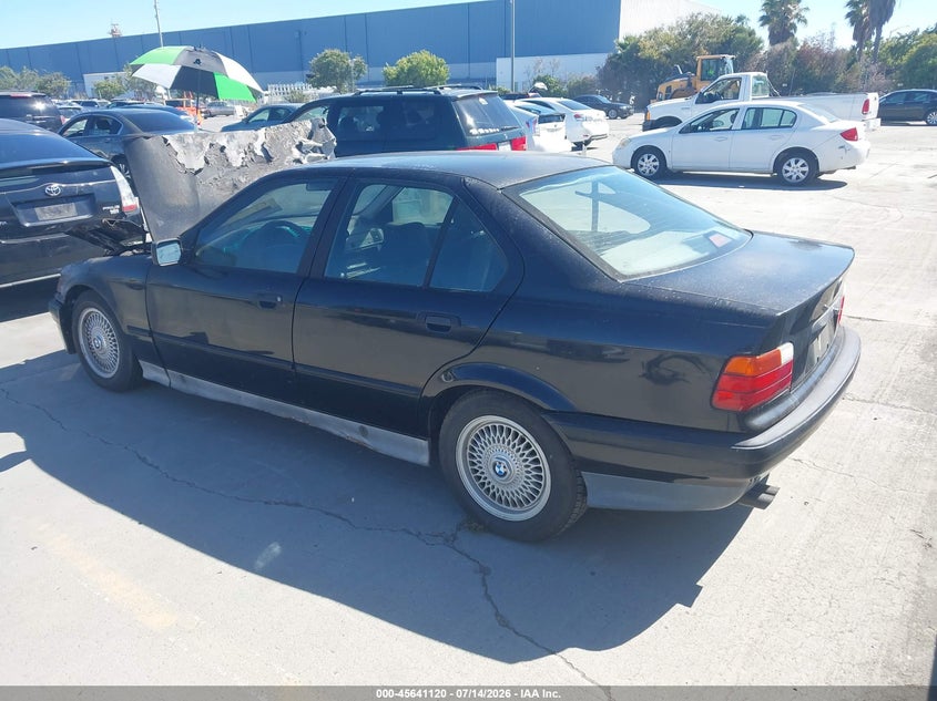 1993 BMW 3 series VIN WBACB3313PFE13776 IAAI salvage auction — NORMAL WEAR, Clear - Dealer Only (California), sold $25 on 2026-07-29 (photo 3)