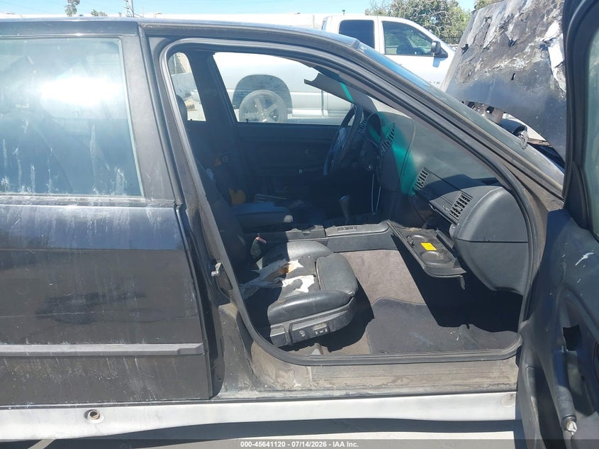 1993 BMW 3 series VIN WBACB3313PFE13776 IAAI salvage auction — NORMAL WEAR, Clear - Dealer Only (California), sold $25 on 2026-07-29 (photo 5)