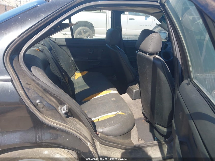 1993 BMW 3 series VIN WBACB3313PFE13776 IAAI salvage auction — NORMAL WEAR, Clear - Dealer Only (California), sold $25 on 2026-07-29 (photo 8)