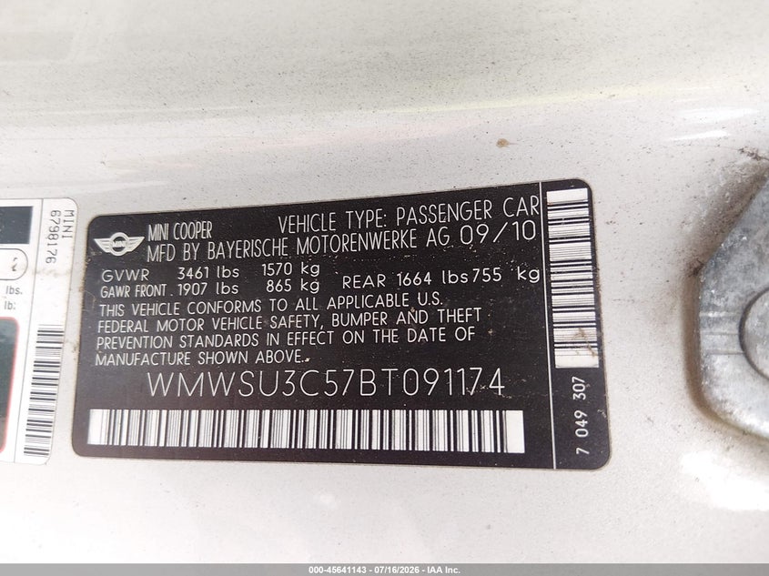 2011 Mini Cooper VIN WMWSU3C57BT091174 IAAI salvage auction — RIGHT FRONT, Salvage (Connecticut), sold $675 on 2026-08-06 (photo 9)