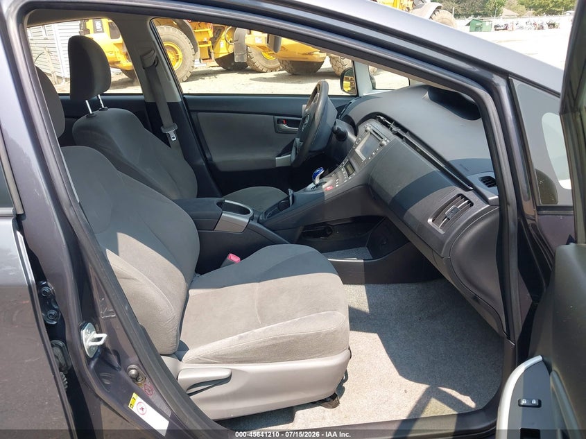 2013 Toyota Prius VIN JTDKN3DU0D1716888 IAAI salvage auction — FRONT END, Salvage Title, sold $575 on 2026-08-01 (photo 5)
