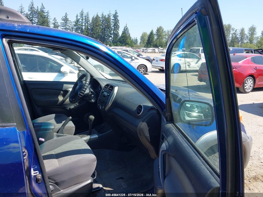 2005 Toyota Rav4 VIN JTEHD20V056032641 IAAI salvage auction — NORMAL WEAR, Clear (Washington), sold $800 on 2026-07-29 (photo 5)