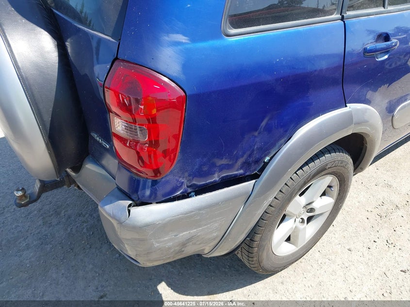 2005 Toyota Rav4 VIN JTEHD20V056032641 IAAI salvage auction — NORMAL WEAR, Clear (Washington), sold $800 on 2026-07-29 (photo 6)