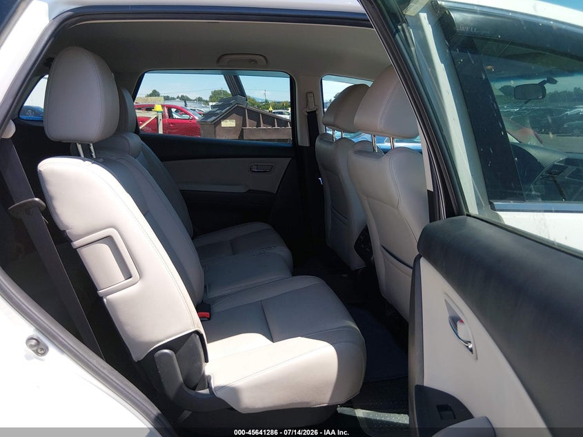 2015 Mazda Cx-9 VIN JM3TB3CVXF0468883 IAAI salvage auction — NORMAL WEAR, Clear-Dealer Only (Washington), sold $550 on 2026-07-30 (photo 8)