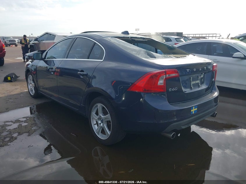2013 Volvo S60 VIN YV1612FS5D1222393 IAAI salvage auction — RIGHT FRONT, Salvage (Arizona), sold $325 on 2026-08-11 (photo 3)
