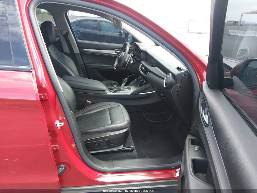 2018 Alfa romeo Stelvio VIN ZASFAKPN2J7B77203 IAAI salvage auction — LEFT SIDE, Salvage Title, sold $5,800 on 2026-09-11 (photo 5)