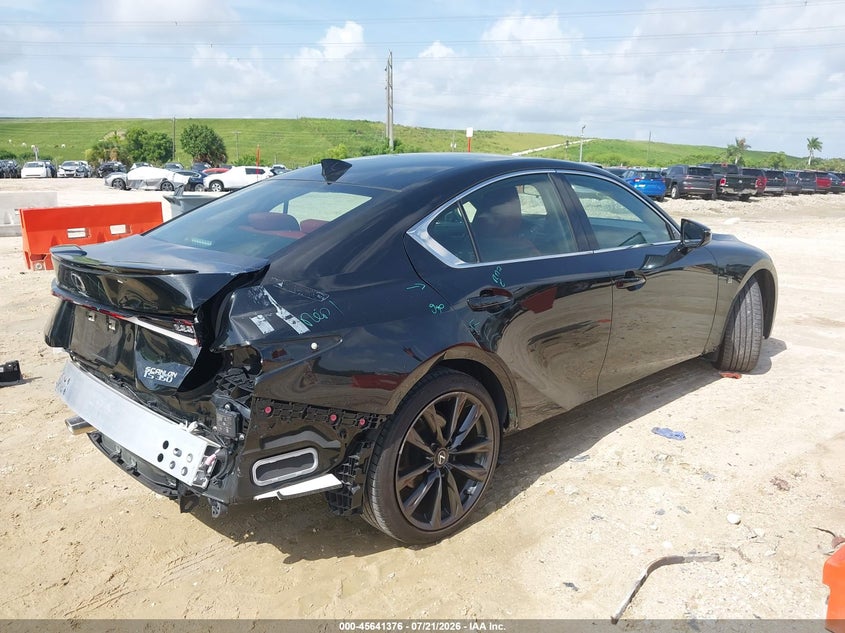 2025 Lexus Is VIN JTHBZ1B2XS5082732 IAAI salvage auction — REAR END, Salvage Title, sold $18,100 on 2026-08-25 (photo 4)