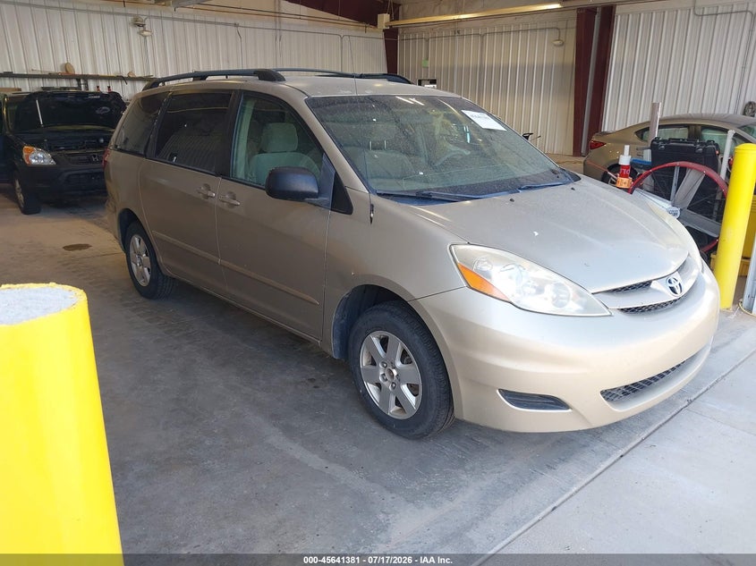 2007 Toyota Sienna VIN 5TDZK23C47S081756 IAAI salvage auction — NORMAL WEAR, Clear (Utah), sold $125 on 2026-07-29 (photo 1)