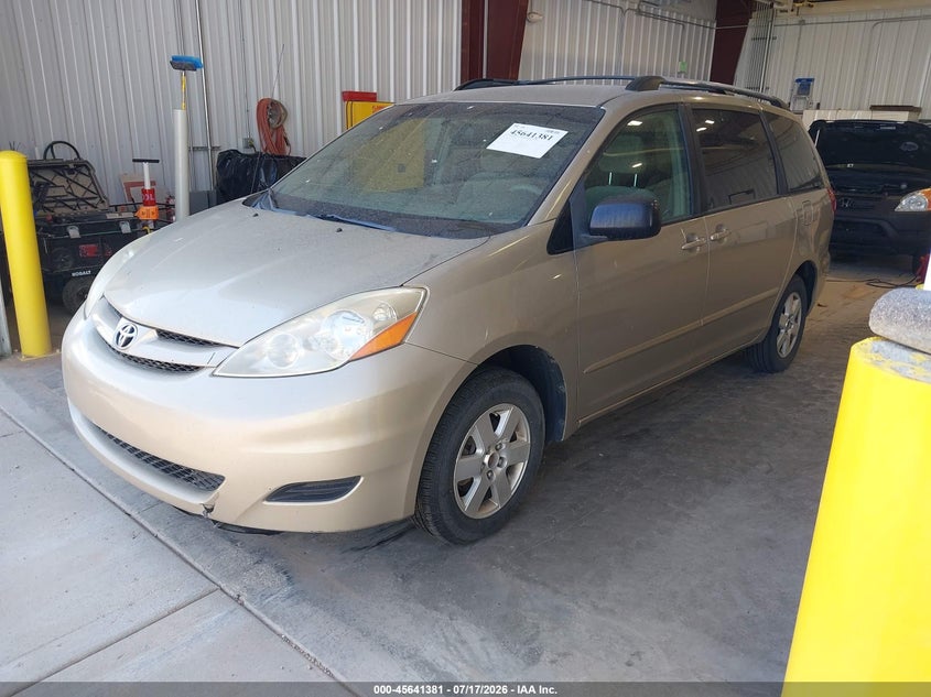 2007 Toyota Sienna VIN 5TDZK23C47S081756 IAAI salvage auction — NORMAL WEAR, Clear (Utah), sold $125 on 2026-07-29 (photo 2)