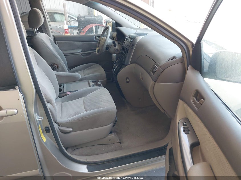 2007 Toyota Sienna VIN 5TDZK23C47S081756 IAAI salvage auction — NORMAL WEAR, Clear (Utah), sold $125 on 2026-07-29 (photo 5)