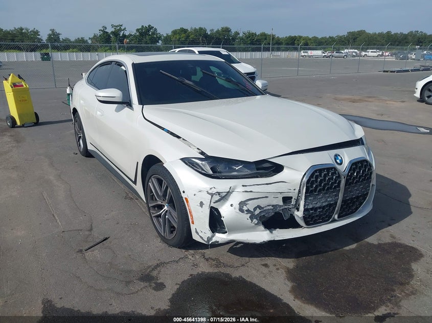 2025 BMW 4er VIN WBA23FB06SFU07298 — IAAI salvage auction photo