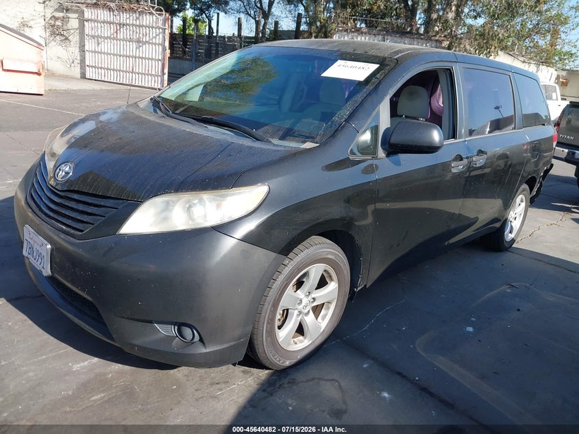 2013 Toyota Sienna VIN 5TDZK3DCXDS381298 IAAI salvage auction — REAR END, Salvage Title, sold $1,750 on 2026-07-25 (photo 2)