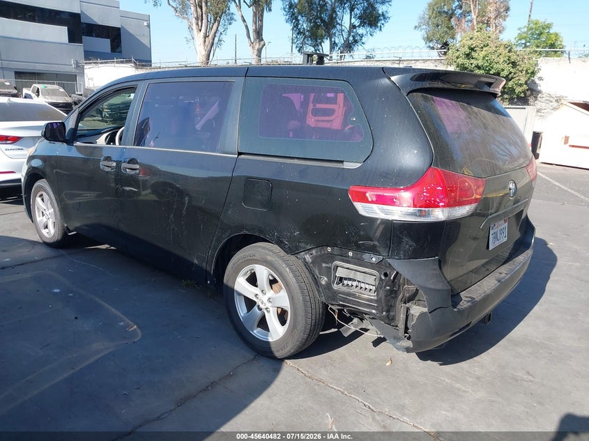 2013 Toyota Sienna VIN 5TDZK3DCXDS381298 IAAI salvage auction — REAR END, Salvage Title, sold $1,750 on 2026-07-25 (photo 3)