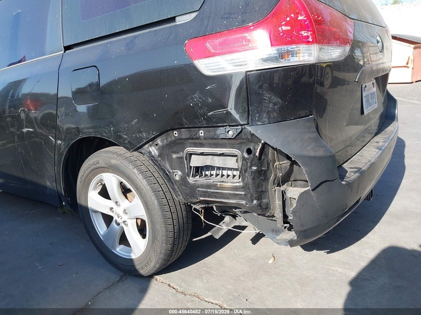 2013 Toyota Sienna VIN 5TDZK3DCXDS381298 IAAI salvage auction — REAR END, Salvage Title, sold $1,750 on 2026-07-25 (photo 6)