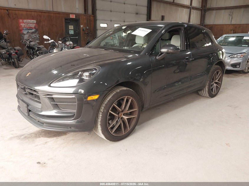 2025 Porsche Macan VIN WP1AA2A57SLB00331 IAAI salvage auction — RIGHT SIDE, Mv-907A (New York), sold $27,000 on 2026-07-30 (photo 2)