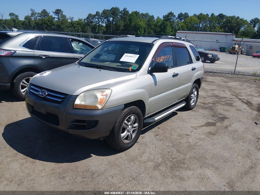 2007 Kia Sportage VIN KNDJF723177419348 IAAI salvage auction — NORMAL WEAR, Clear (Virginia), sold $375 on 2026-07-31 (photo 2)