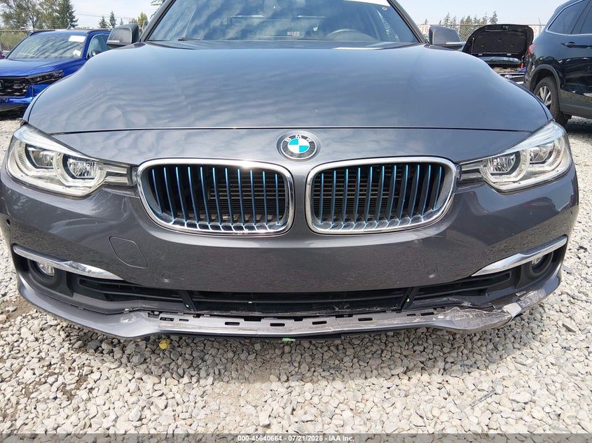 2017 BMW 3er VIN WBA8E1C30HA029680 IAAI salvage auction — FRONT END, Salvage Title, sold $5,400 on 2026-08-02 (photo 6)