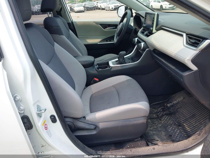 2019 Toyota Rav 4 VIN JTMP1RFV1KD501154 IAAI salvage auction — WATER/FLOOD, Salvage (Pennsylvania), sold $7,600 on 2026-07-31 (photo 5)