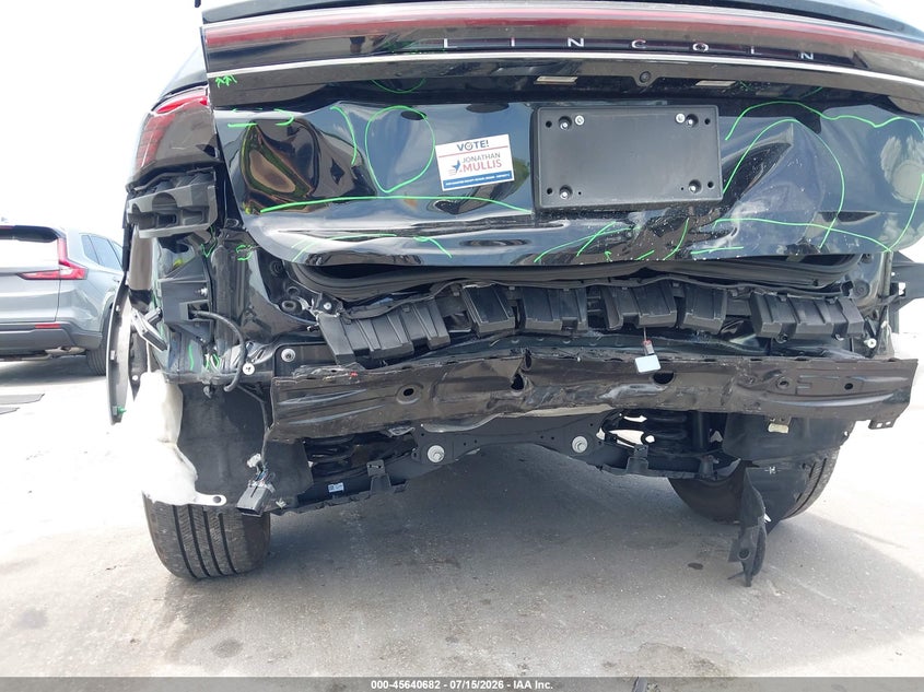 2024 Lincoln Nautilus VIN 5LMPJ8JA5RJ843130 IAAI salvage auction — REAR END, Salvage Title, sold $14,500 on 2026-08-31 (photo 6)