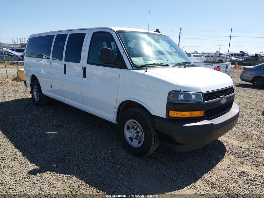 2020 Chevrolet Express 2500 VIN 1GAZGNFP9L1266306 IAAI salvage auction — NORMAL WEAR, Sf97 (Oregon), sold $15,600 on 2026-07-29 (photo 1)