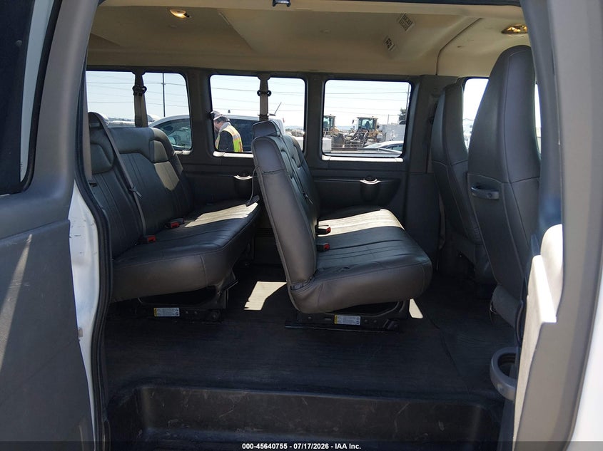 2020 Chevrolet Express 2500 VIN 1GAZGNFP9L1266306 IAAI salvage auction — NORMAL WEAR, Sf97 (Oregon), sold $15,600 on 2026-07-29 (photo 8)