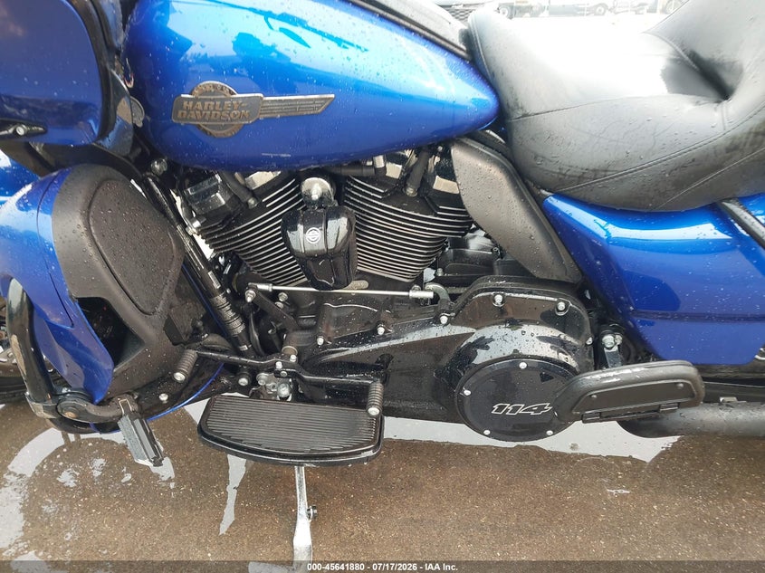 2024 Harley-davidson Road glide VIN 1HD1KZF14RB640229 IAAI salvage auction — RIGHT SIDE, Wait Title, sold $12,550 on 2026-08-25 (photo 9)