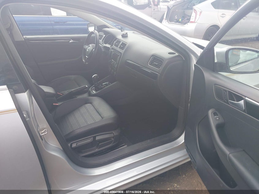 2015 Volkswagen Jetta VIN 3VWL07AJ0FM289560 IAAI salvage auction — LEFT FRONT, Salvage Title, sold $2,350 on 2026-09-11 (photo 5)