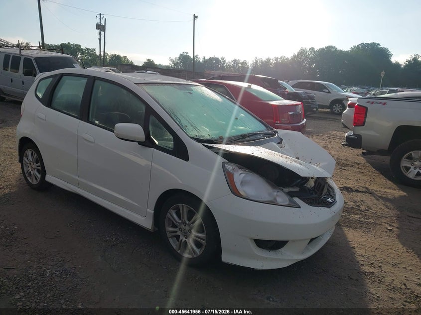 2009 Honda Fit VIN JHMGE88699S062682 IAAI salvage auction — NORMAL WEAR, Clear (North Carolina), sold $1,325 on 2026-07-31 (photo 1)