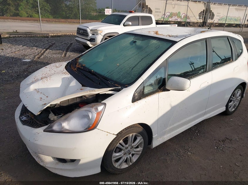 2009 Honda Fit VIN JHMGE88699S062682 IAAI salvage auction — NORMAL WEAR, Clear (North Carolina), sold $1,325 on 2026-07-31 (photo 6)