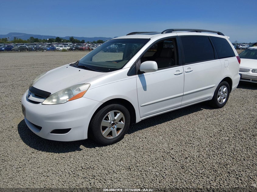 2008 Toyota Sienna VIN 5TDZK22C38S195069 IAAI salvage auction — NORMAL WEAR, Peddle Clear Public-Restricted (Oregon), sold $525 on 2026-07-29 (photo 2)