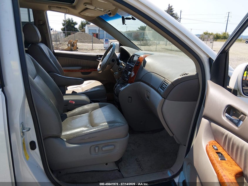 2008 Toyota Sienna VIN 5TDZK22C38S195069 IAAI salvage auction — NORMAL WEAR, Peddle Clear Public-Restricted (Oregon), sold $525 on 2026-07-29 (photo 5)