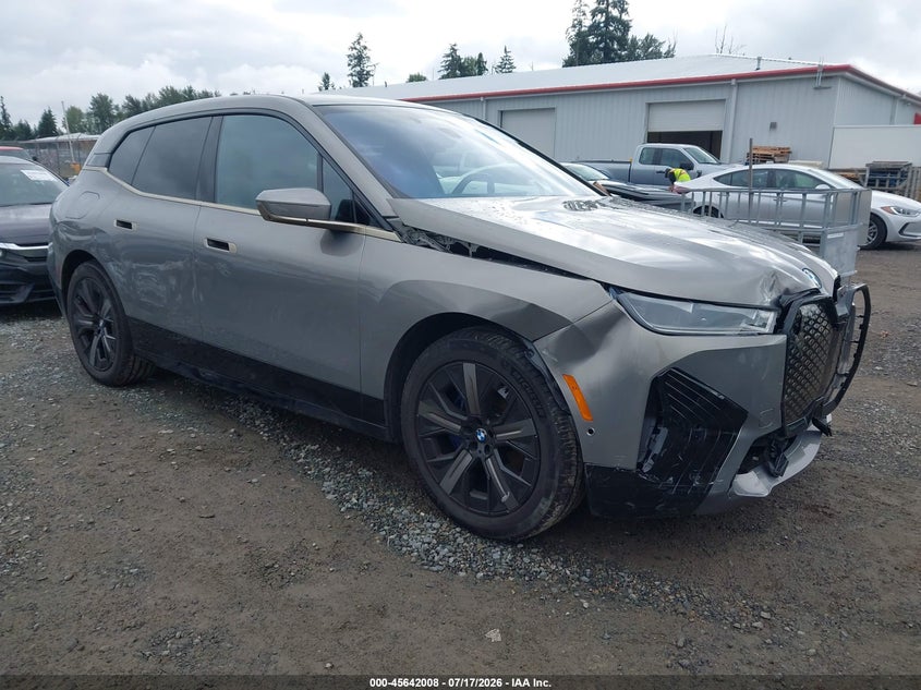 2024 BMW Ix VIN WB533CF00RCR68085 IAAI salvage auction — FRONT END, Bill Of Sale (Washington), sold $36,950 on 2026-08-19 (photo 1)