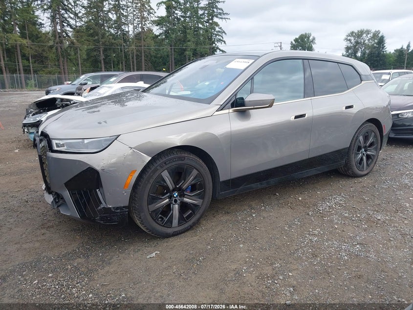 2024 BMW Ix VIN WB533CF00RCR68085 IAAI salvage auction — FRONT END, Bill Of Sale (Washington), sold $36,950 on 2026-08-19 (photo 2)