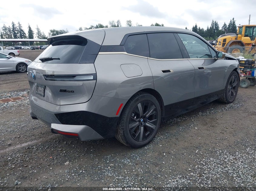 2024 BMW Ix VIN WB533CF00RCR68085 IAAI salvage auction — FRONT END, Bill Of Sale (Washington), sold $36,950 on 2026-08-19 (photo 4)