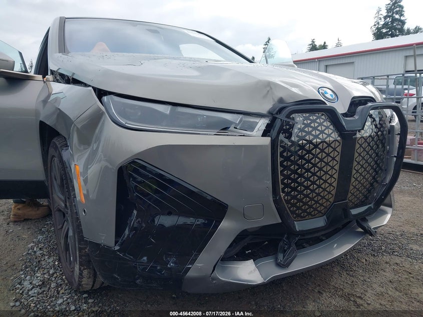 2024 BMW Ix VIN WB533CF00RCR68085 IAAI salvage auction — FRONT END, Bill Of Sale (Washington), sold $36,950 on 2026-08-19 (photo 6)