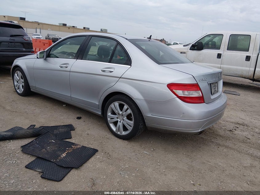 2010 Mercedes-benz C class VIN WDDGF8BB7AR100335 IAAI salvage auction — FRONT END, Salvage (Kansas), sold $625 on 2026-08-16 (photo 3)