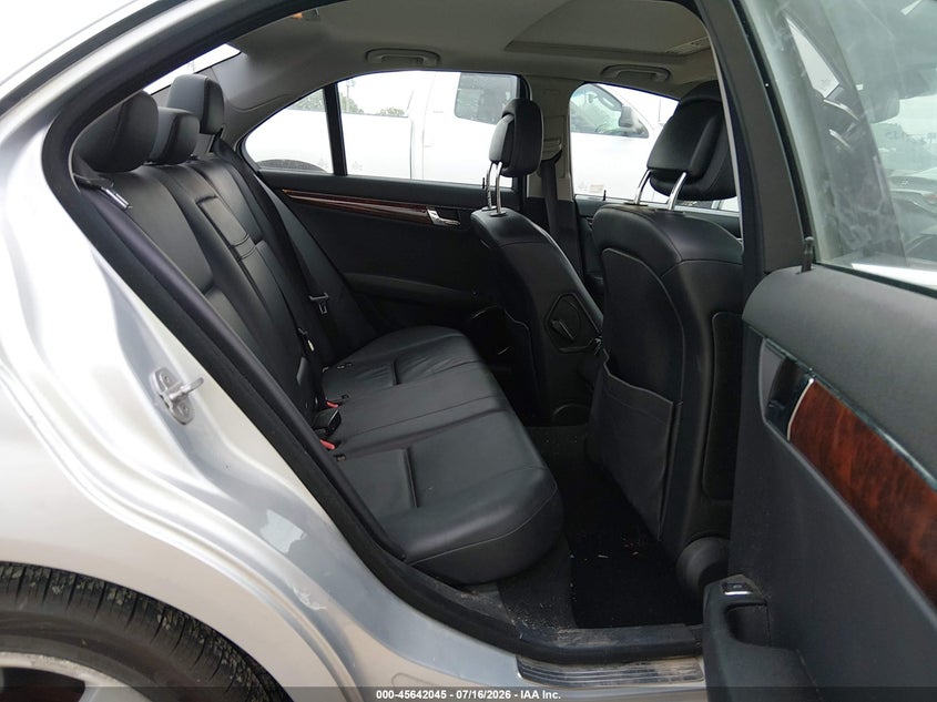 2010 Mercedes-benz C class VIN WDDGF8BB7AR100335 IAAI salvage auction — FRONT END, Salvage (Kansas), sold $625 on 2026-08-16 (photo 8)