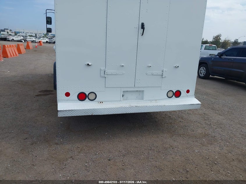 2021 Ford E-350 VIN 1FC3E3KK7MDC17946 IAAI salvage auction — REAR END, SF97 (California), sold $15,000 on 2026-08-25 (photo 6)