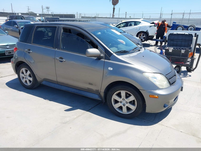2004 Scion Xa VIN JTKKT624740066482 IAAI salvage auction — NORMAL WEAR, Salvage Title - Dealer (California), sold $550 on 2026-07-29 (photo 1)