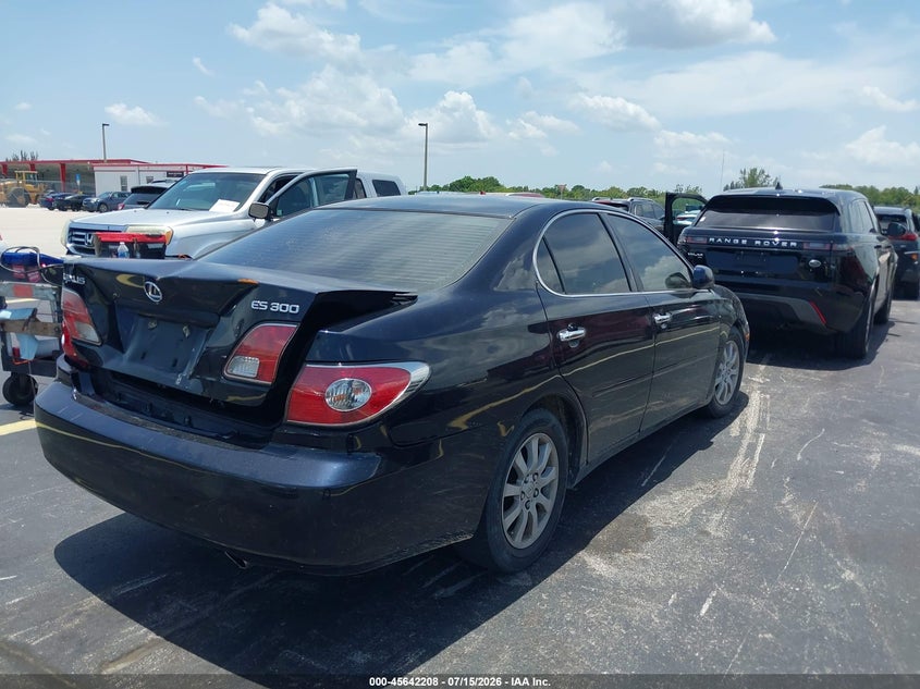 2003 Lexus Es 300 VIN JTHBF30G336009622 IAAI salvage auction — REAR END, Rebuildable (Florida), sold $450 on 2026-08-02 (photo 4)