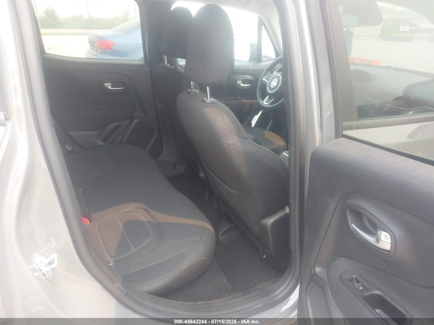 2019 Jeep Renegade VIN ZACNJBBB2KPK74887 IAAI salvage auction — FRONT END, Clear (Wisconsin), sold $3,100 on 2026-08-20 (photo 8)