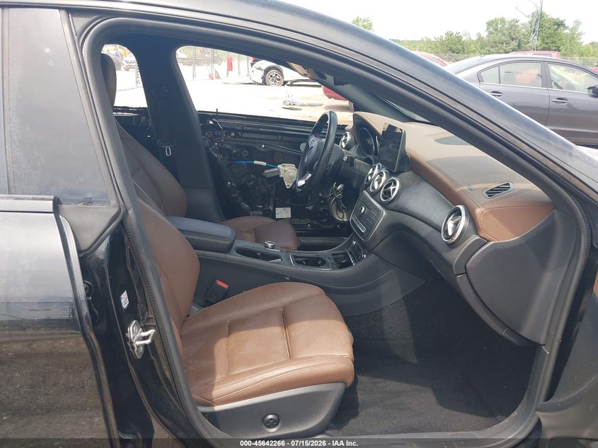 2018 Mercedes-benz Cla-klasse VIN WDDSJ4EB8JN631337 IAAI salvage auction — FRONT END, Clear (Wisconsin), sold $6,450 on 2026-08-18 (photo 5)