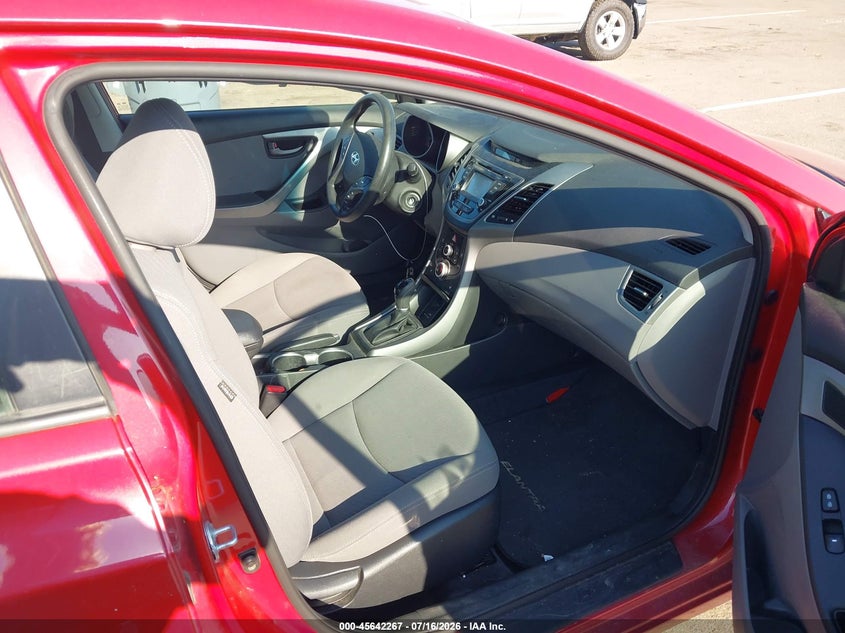 2014 Hyundai Elantra VIN KMHDH4AE1EU190382 IAAI salvage auction — NORMAL WEAR, Regular Certificate (Iowa), sold $625 on 2026-07-28 (photo 5)