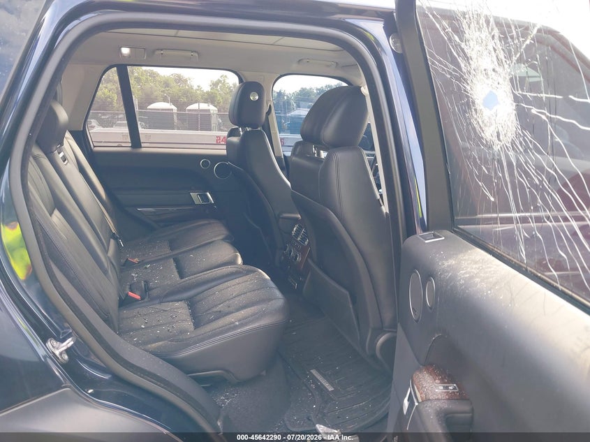 2016 Land rover RANGE ROVER VIN SALGS2PF0GA293636 IAAI salvage auction — VANDALISM, Salvage - Greater Than 75% (Maryland), sold $4,850 on 2026-08-20 (photo 8)