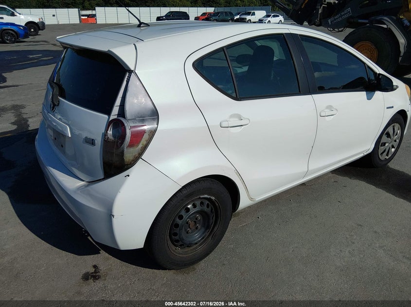 2012 Toyota Prius c VIN JTDKDTB38C1508365 IAAI salvage auction — NORMAL WEAR, Clear (Georgia), sold $1,475 on 2026-07-29 (photo 4)