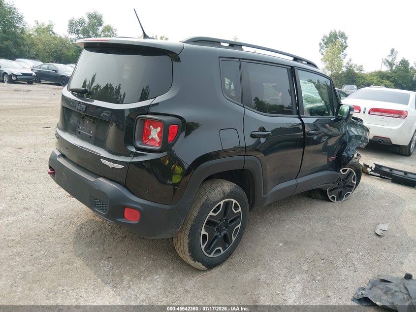 2017 Jeep Renegade VIN ZACCJBCB4HPF40766 IAAI salvage auction — FRONT END, Salvage Title, sold $375 on 2026-08-11 (photo 4)
