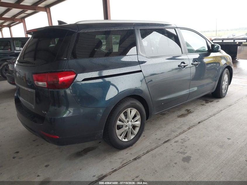 2017 Kia SEDONA VIN KNDMB5C11H6266570 IAAI salvage auction — NORMAL WEAR, Original (Texas), sold $1,550 on 2026-08-01 (photo 4)