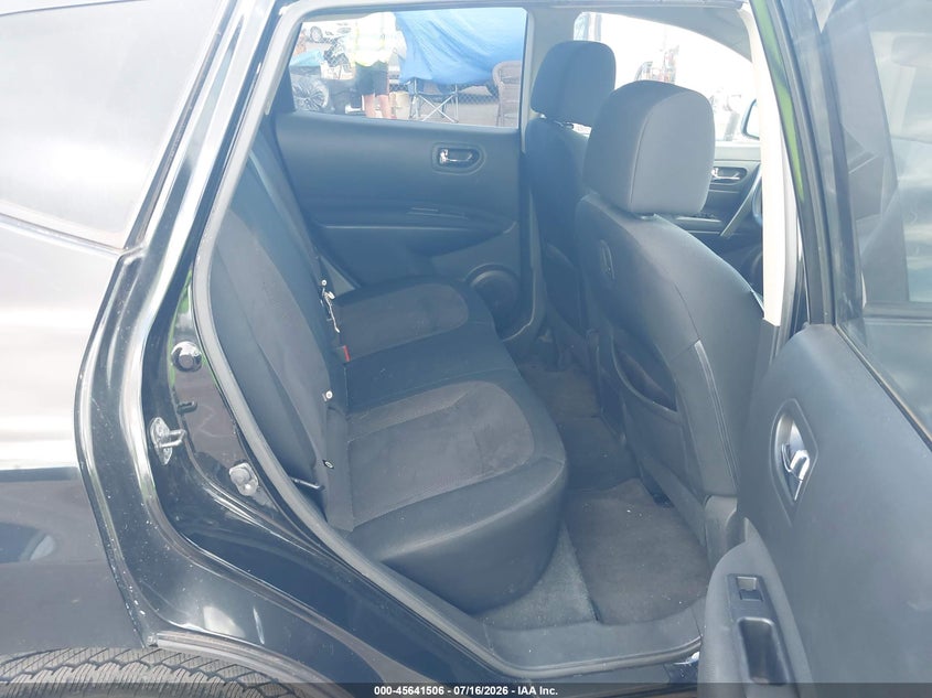 2011 Nissan Rogue sport VIN JN8AS5MT1BW154947 IAAI salvage auction — NORMAL WEAR, Clear (Hawaii), sold $100 on 2026-07-28 (photo 8)