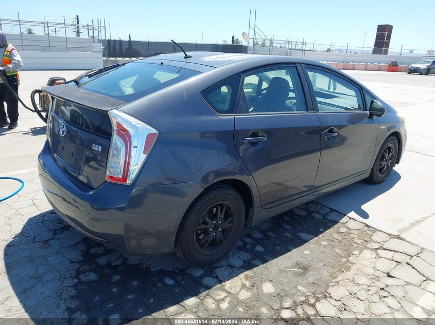 2014 Toyota Prius VIN JTDKN3DU2E1742605 IAAI salvage auction — NORMAL WEAR, Salvage Title, sold $3,725 on 2026-07-29 (photo 4)