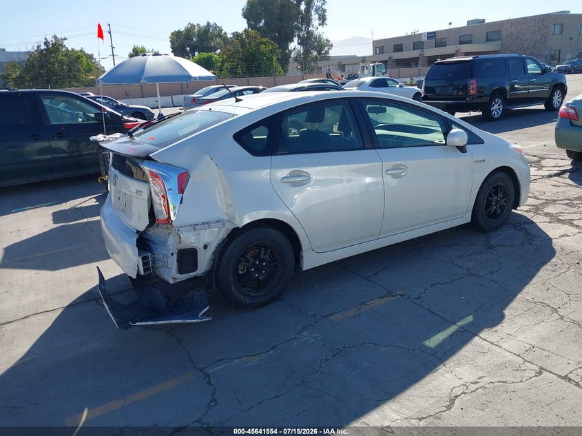 2015 Toyota Prius VIN JTDKN3DU1F0470295 IAAI salvage auction — NORMAL WEAR, Salvage (California), sold $3,250 on 2026-07-29 (photo 4)
